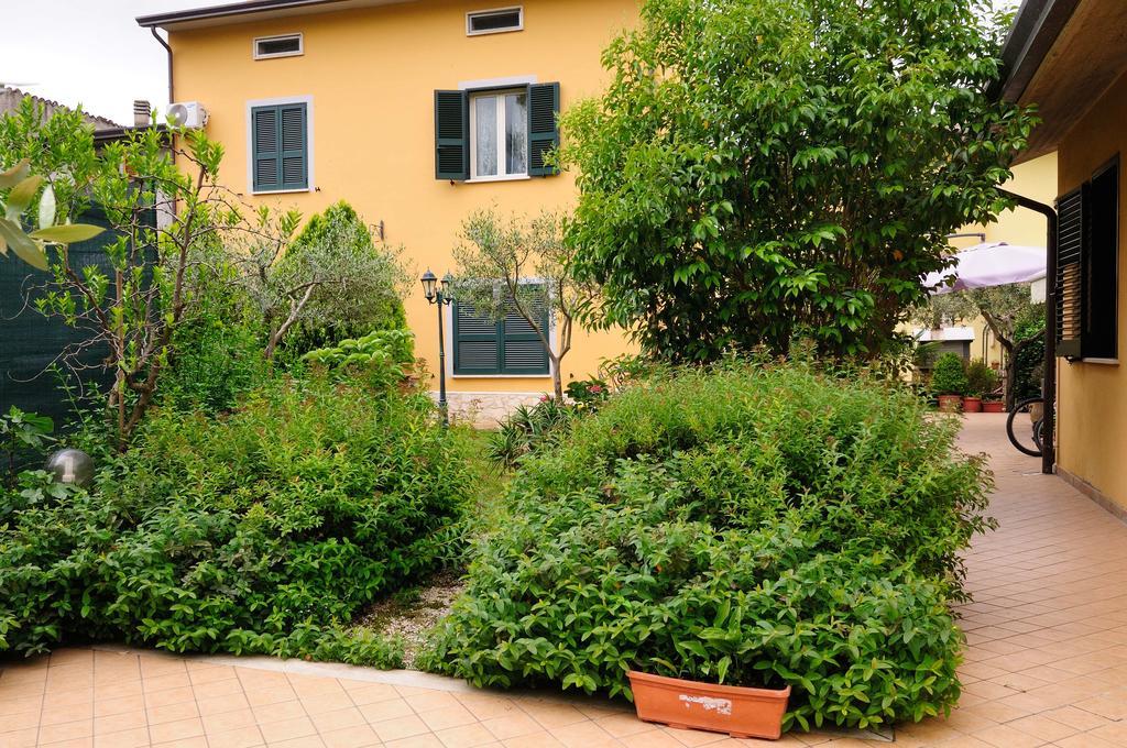 Hostal Residenza Cieloterra Rivotorto Exterior foto